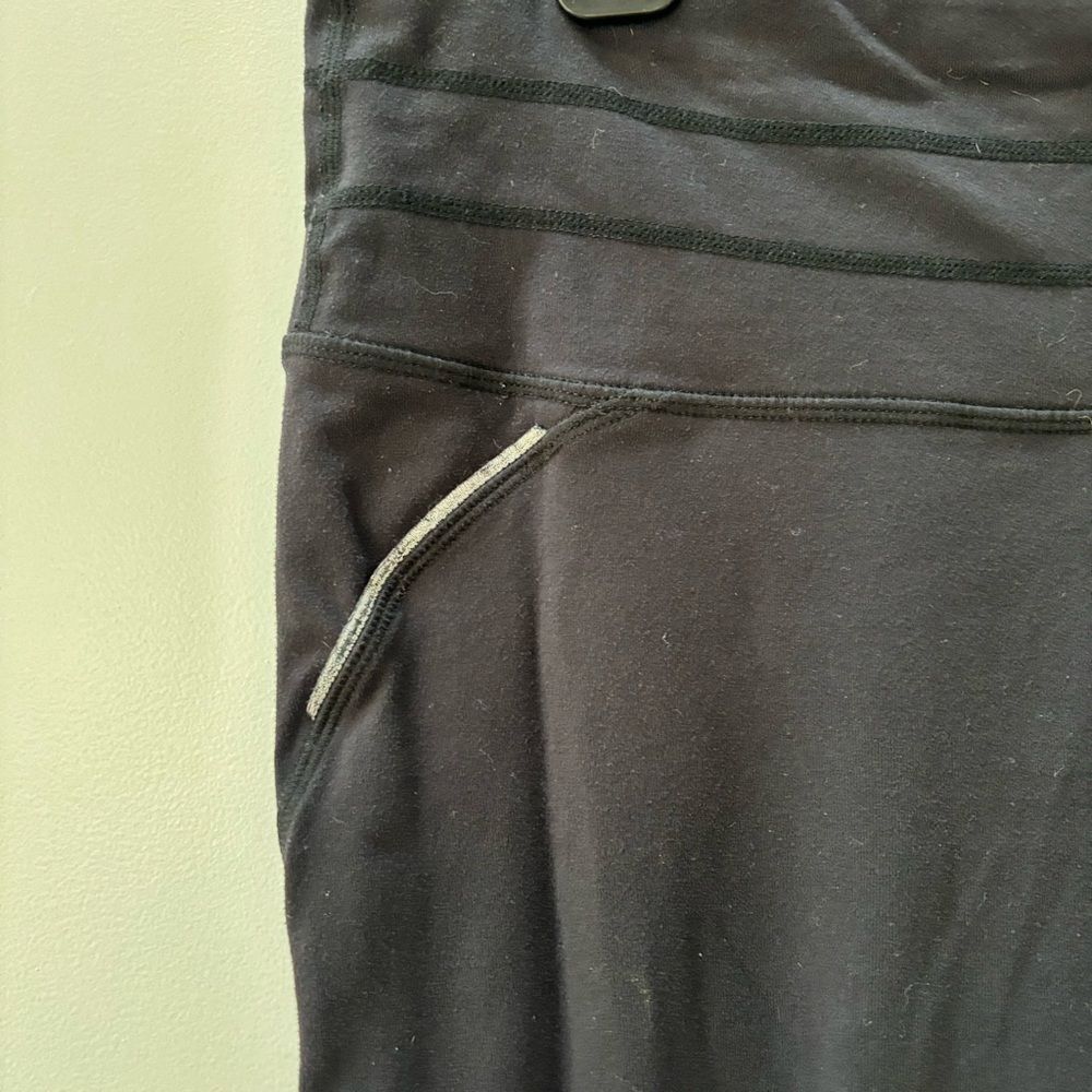Athleta black 1/2 length crop legging, 2‎ pair womens size L - Picture 4 of 16